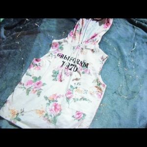 Hippie Chic Short Sleeve Shirt With Hood.